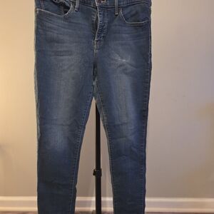 Levi's Women's Skinny Jeans in Deep Blue